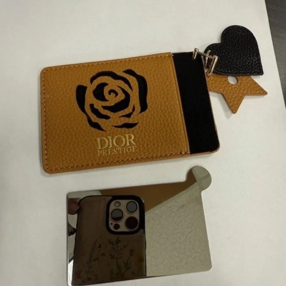 DIOR GWP Mirror/card holder - Picture 2 of 4
